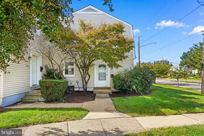 2805 Iverson Street #121, Temple Hills, MD 20748 - Photo 2