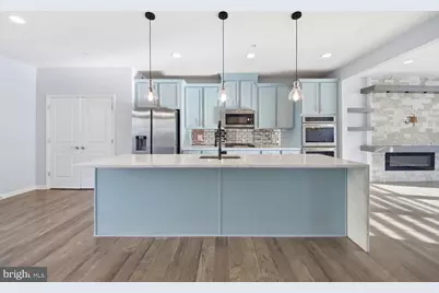 6906 Stoddert Lane, Landover, MD 20785 - Photo 8