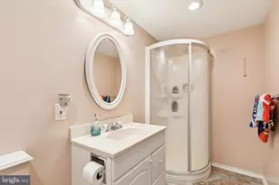 312 S Lake Dr, Stevensville, MD 21666 - Photo 16