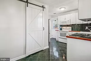 1870 Harbor Dr, Chester, MD 21619 - Photo 8