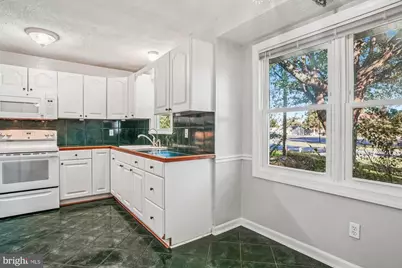 1870 Harbor Drive, Chester, MD 21619 - Photo 10