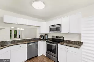 5011 Bridgepointe Dr, Chester, MD 21619 - Photo 8