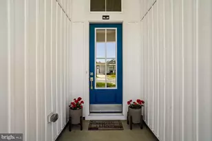 121 Merlin Dr, Chester, MD 21619 - Photo 2