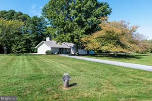 102 Golf Ct, Stevensville, MD 21666 - Photo 2