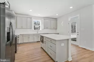 313 Columbia Ln, Stevensville, MD 21666 - Photo 10