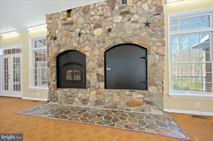 27320 Harpers Ct, Mechanicsville, MD 20659 - Photo 12