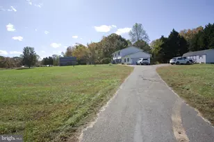 43722 Martin Ln, Hollywood, MD 20636 - Photo 4