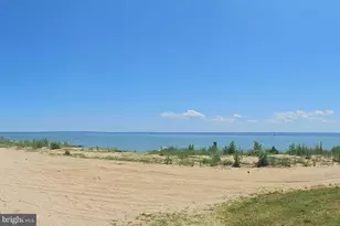 14005 Cornfield Harbor Dr, Scotland, MD 20687 - Photo 4