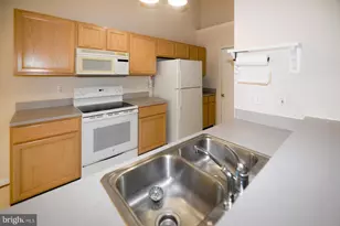 22226 Valleyview Dr, Great Mills, MD 20634 - Photo 8