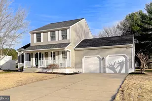 21738 Pinehurst Ct, Leonardtown, MD 20650 - Photo 2