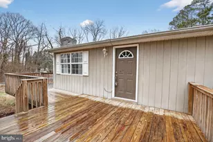 26445 Peninsular Dr, Hollywood, MD 20636 - Photo 2