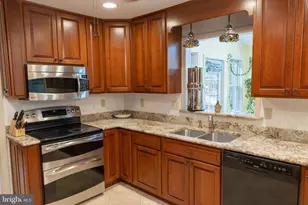 44752 Green Acre Ln, California, MD 20619 - Photo 10