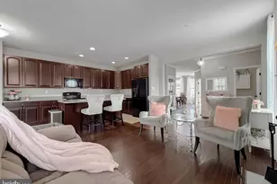 21165 Lizmill Way, California, MD 20619 - Photo 22