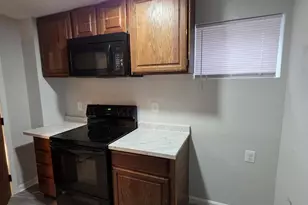 22450 Greenview Ct, Great Mills, MD 20634 - Photo 4