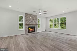 24850 Peaceful View Way Ct, Hollywood, MD 20636 - Photo 10