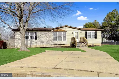 45908 S Springsteen Court S, California, MD 20619 - Photo 44