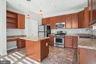 45630 Catalina Ln, California, MD 20619 - Photo 4