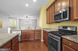 43748 Winterberry Wy, California, MD 20619 - Photo 10