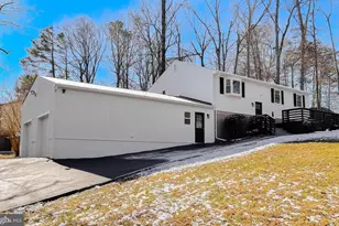 39800 Daniel Cir, Mechanicsville, MD 20659 - Photo 2