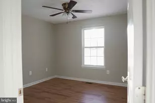 26176 Cresent Ln, Mechanicsville, MD 20659 - Photo 2