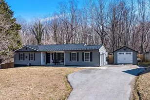 39335 Summitt Hill Dr, Mechanicsville, MD 20659 - Photo 2