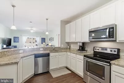 23540 F D R Boulevard #309, California, MD 20619 - Photo 14