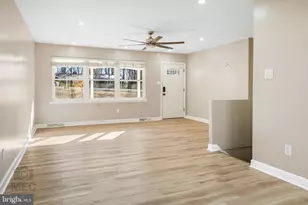 25934 Hill Top Ct, Mechanicsville, MD 20659 - Photo 2