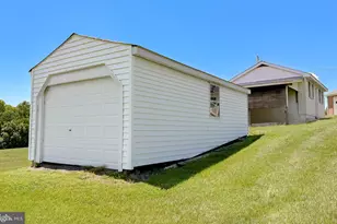 23230 Colton Point Rd, Avenue, MD 20609 - Photo 6