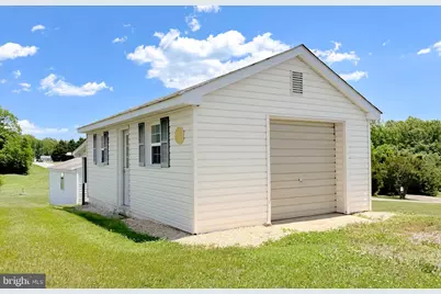 23230 Colton Point Road, Avenue, MD 20609 - Photo 4