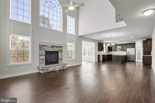 24018 Woodmore Dr, Hollywood, MD 20636 - Photo 10