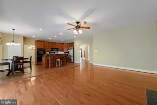 23423 Canna Ct, California, MD 20619 - Photo 18