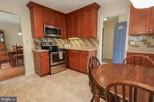 23256 Oak Crest Ln, California, MD 20619 - Photo 16