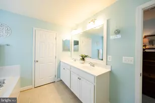 23711 Gambrel Oak Ct, California, MD 20619 - Photo 38