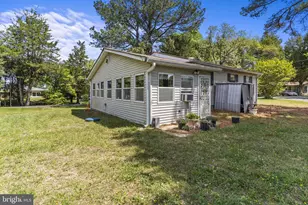 36031 Bay Dr, Chaptico, MD 20621 - Photo 18