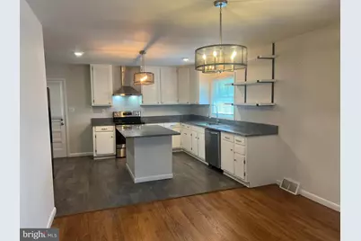 22595 Old Rolling Road, California, MD 20619 - Photo 8