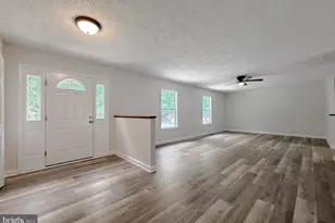 39655 Persimmon Creek Rd, Mechanicsville, MD 20659 - Photo 4