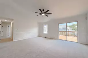21096 Lizson Ct, California, MD 20619 - Photo 6