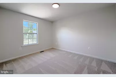 21096 Lizson Court, California, MD 20619 - Photo 18
