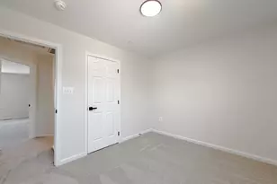 21096 Lizson Ct, California, MD 20619 - Photo 12