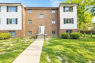 22026 Gloucester Ct, Lexington Park, MD 20653 - Photo 2
