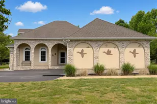 21045 Oakland Hall Rd, Avenue, MD 20609 - Photo 2