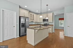 23134 Clover Ridge Ln, California, MD 20619 - Photo 4