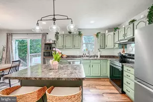 30126 Edinborough Dr, Mechanicsville, MD 20659 - Photo 16