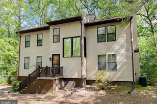 23294 Holly Hill Ln, California, MD 20619 - Photo 2
