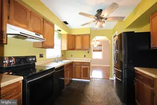 28978 Livingston Dr, Mechanicsville, MD 20659 - Photo 4