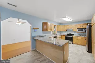 45385 Baringer Dr, California, MD 20619 - Photo 6