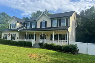 23063 Pembrook Dr, Hollywood, MD 20636 - Photo 2