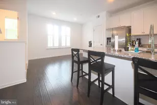 23048 Mountain Laurel Ln, California, MD 20619 - Photo 10