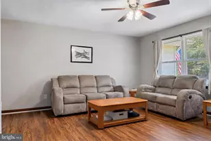 21605 Defender St, Lexington Park, MD 20653 - Photo 4