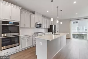 23450 Sugar Pine Ln, California, MD 20619 - Photo 2